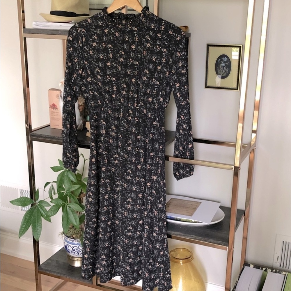 SUPER Cute Cottage Core Black Floral Dress